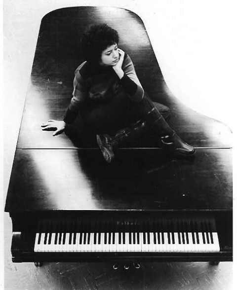 Carol Jay image